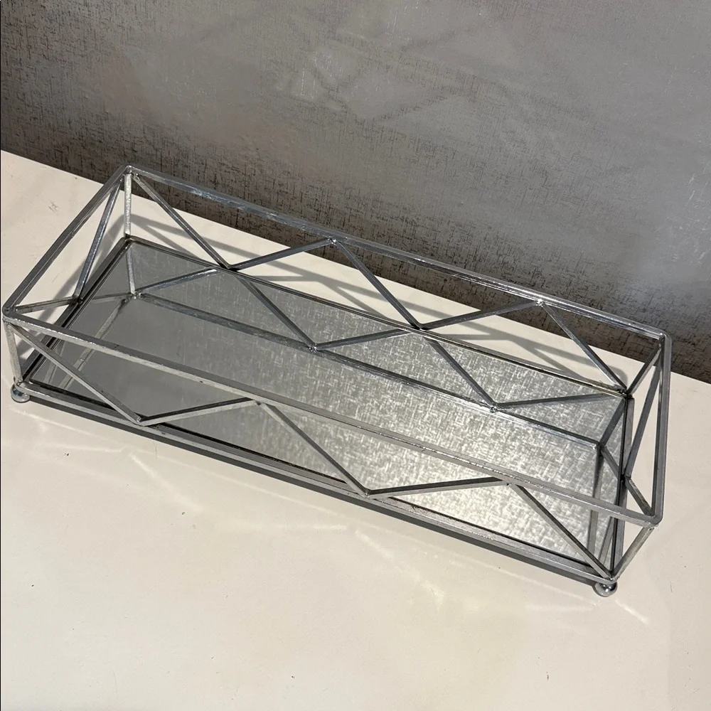 Silver Mirrored Base Rectangular Tray